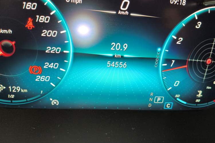 Used Mercedes-Benz GLC 2020 Facelift GLC 260 L 4MATIC Luxury Edition Odometer Close Up