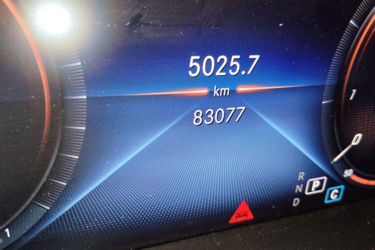 Used Mercedes-Benz GLC 2020 Facelift GLC 300 L 4MATIC Dynamic Edition Odometer Close Up