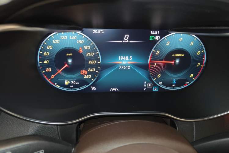 Used Mercedes-Benz GLC 2020 Facelift GLC 300 L 4MATIC Dynamic Edition Odometer Close Up
