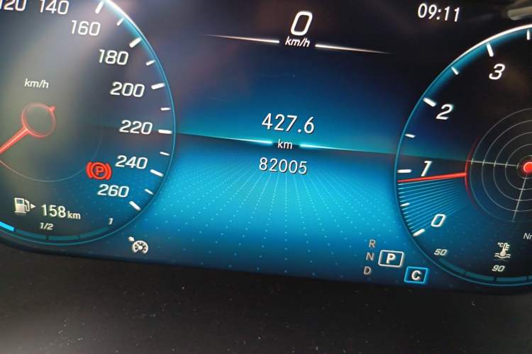 Used Mercedes-Benz GLC 2020 GLC 260 L 4MATIC Luxury Model Odometer Close Up