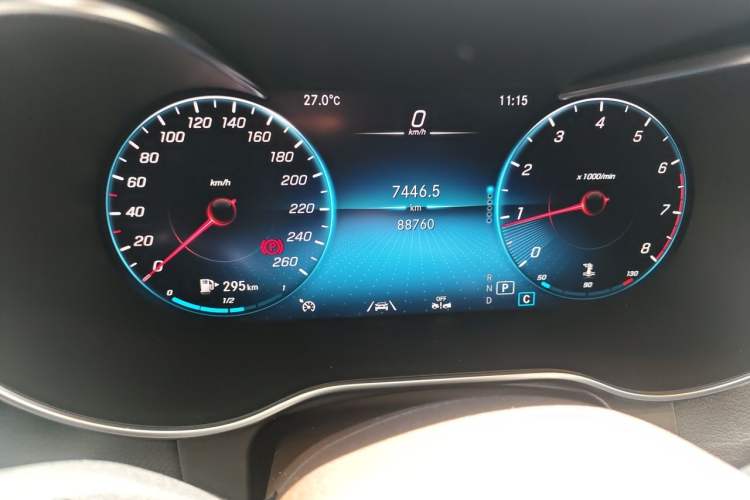Used Mercedes-Benz GLC 2020 Facelifted GLC 300 L 4MATIC Luxury Edition Odometer Close Up