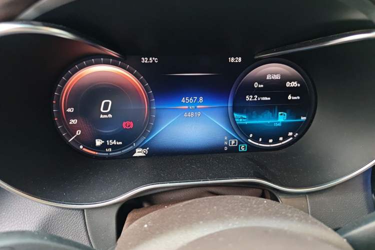 Used Mercedes-Benz GLC 2020 Facelifted GLC 260 L 4MATIC Dynamic Edition Odometer Close Up