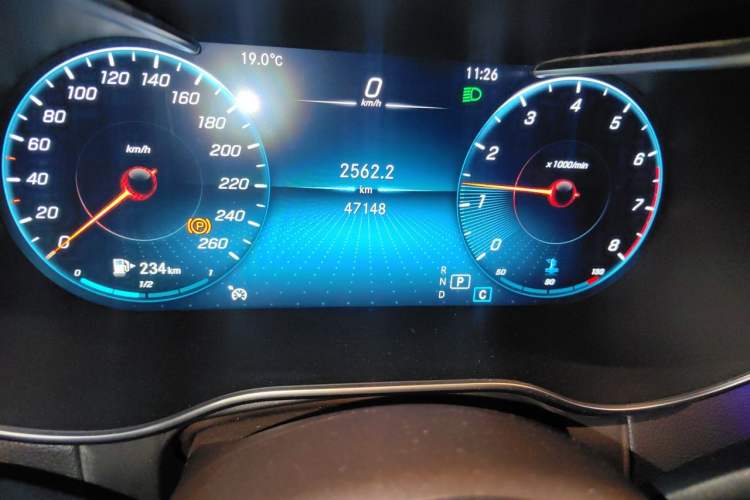 Used Mercedes-Benz GLC 2020 GLC 260 L 4MATIC Luxury Model Odometer Close Up
