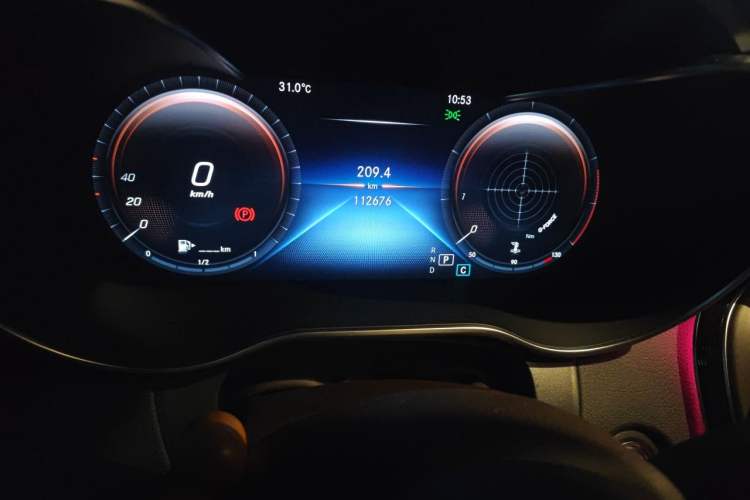 Used Mercedes-Benz GLC 2020 Facelift GLC 260 L 4MATIC Luxury Edition Odometer Close Up