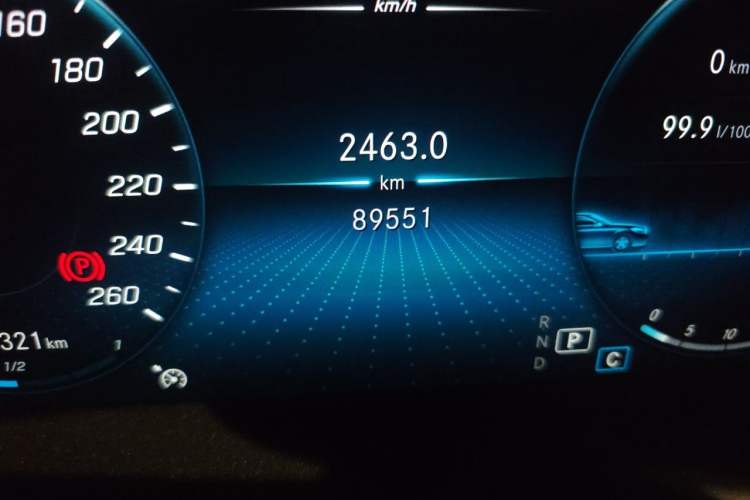 Used Mercedes-Benz GLC 2020 Facelift GLC 260 L 4MATIC Luxury Edition Odometer Close Up