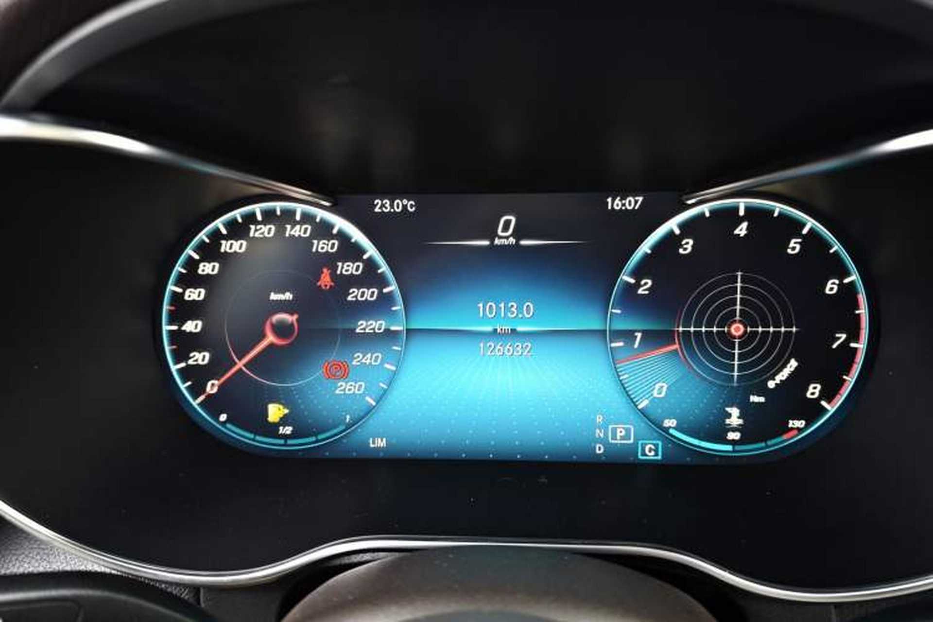 Used Mercedes-Benz GLC 2020 Facelifted GLC 260 L 4MATIC Dynamic Edition Odometer Close Up
