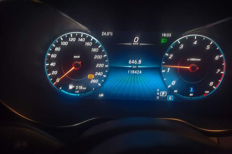 Used Mercedes-Benz GLC 2020 GLC 260 L 4MATIC Luxury Model Odometer Close Up