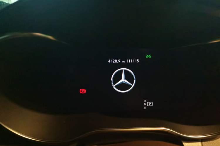 Used Mercedes-Benz GLC 2020 Facelift GLC 300 L 4MATIC Dynamic Edition Odometer Close Up