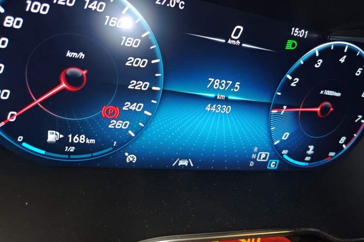 Used Mercedes-Benz GLC 2020 Facelift GLC 300 L 4MATIC Dynamic Edition Odometer Close Up