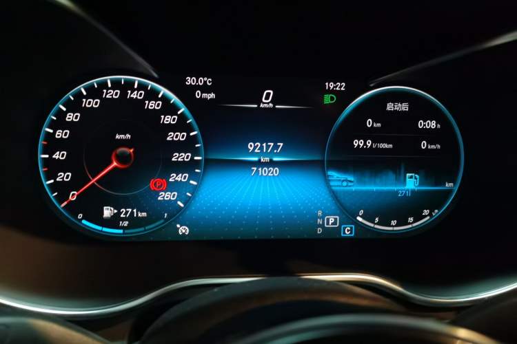Used Mercedes-Benz GLC 2020 Facelifted GLC 260 L 4MATIC Dynamic Edition Odometer Close Up