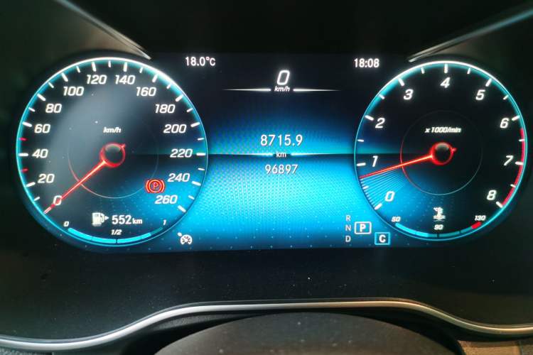 Used Mercedes-Benz GLC 2020 Facelifted GLC 260 L 4MATIC Dynamic Edition Odometer Close Up