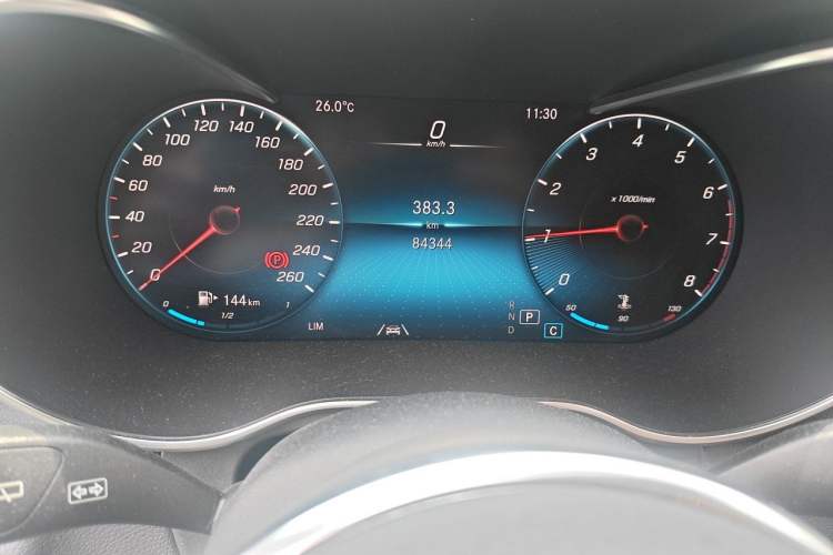Used Mercedes-Benz GLC 2020 Facelift GLC 300 L 4MATIC Dynamic Edition Odometer Close Up
