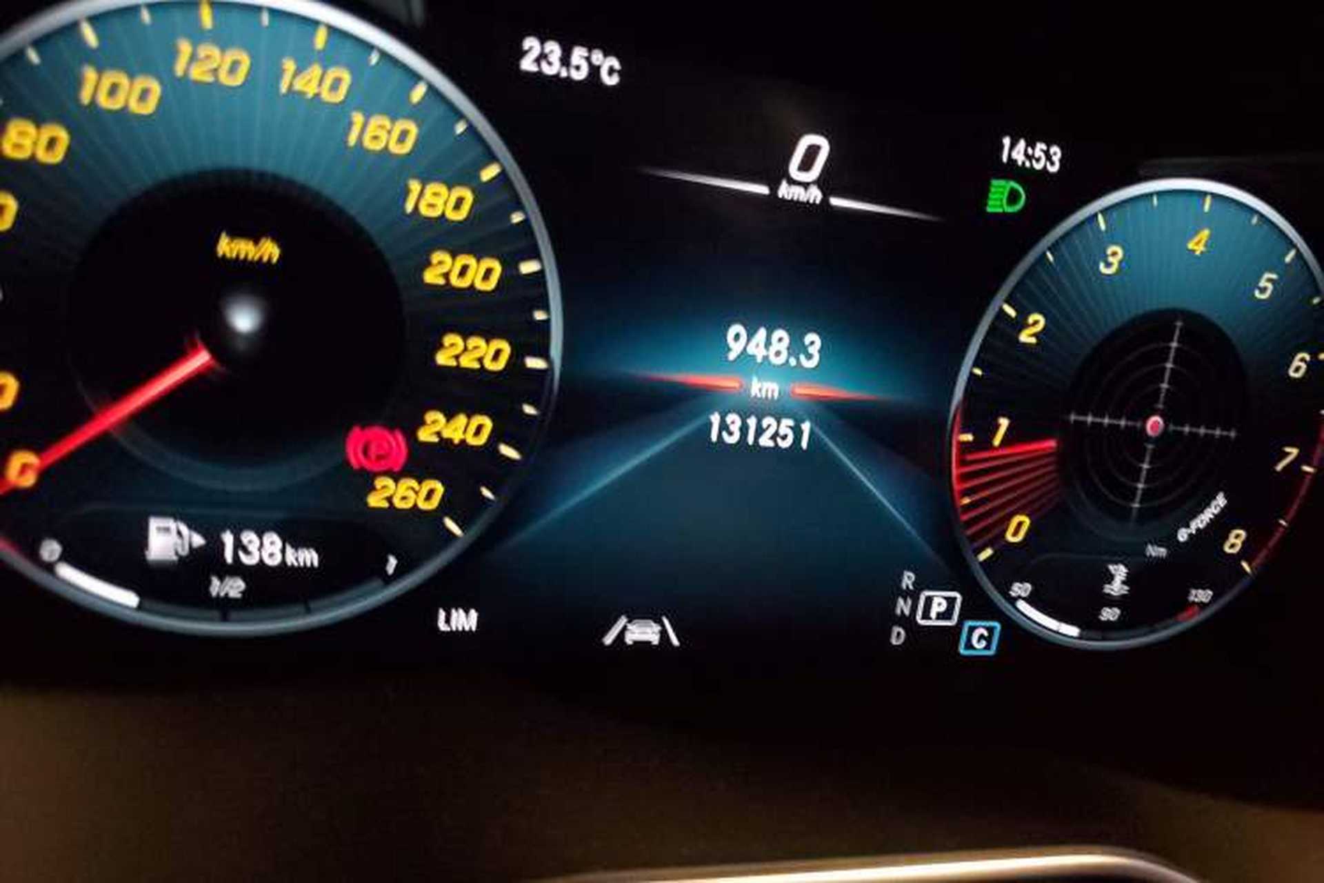 Used Mercedes-Benz GLC 2020 GLC 300 L 4MATIC Dynamic Edition Odometer Close Up