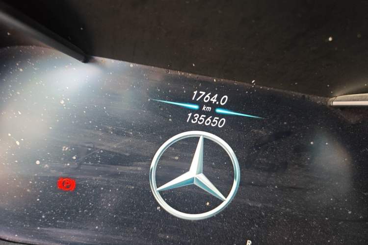 Used Mercedes-Benz GLC 2020 GLC 260 L 4MATIC Luxury Model Odometer Close Up