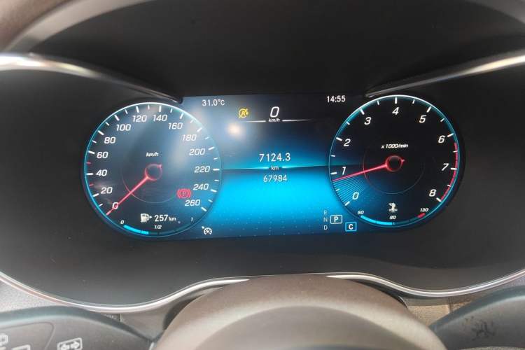 Used Mercedes-Benz GLC 2020 Facelift GLC 260 L 4MATIC Luxury Edition Odometer Close Up