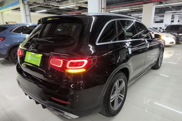 Used Mercedes-Benz GLC 2020 GLC 260 L 4MATIC Luxury Model Rear Right 45 Deg