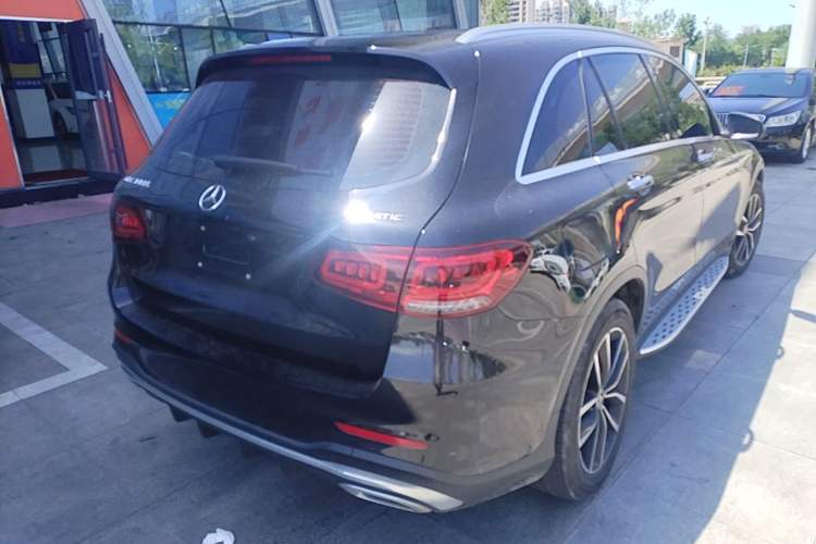 Used Mercedes-Benz GLC 2020 Facelifted GLC 260 L 4MATIC Dynamic Edition Rear Right 45 Deg