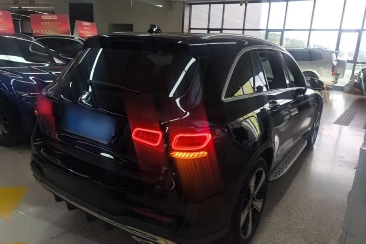 Used Mercedes-Benz GLC 2020 GLC 300 L 4MATIC Luxury Model Rear Right 45 Deg