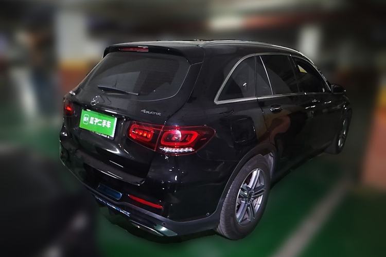 Used Mercedes-Benz GLC 2020 GLC 260 L 4MATIC Luxury Model Rear Right 45 Deg