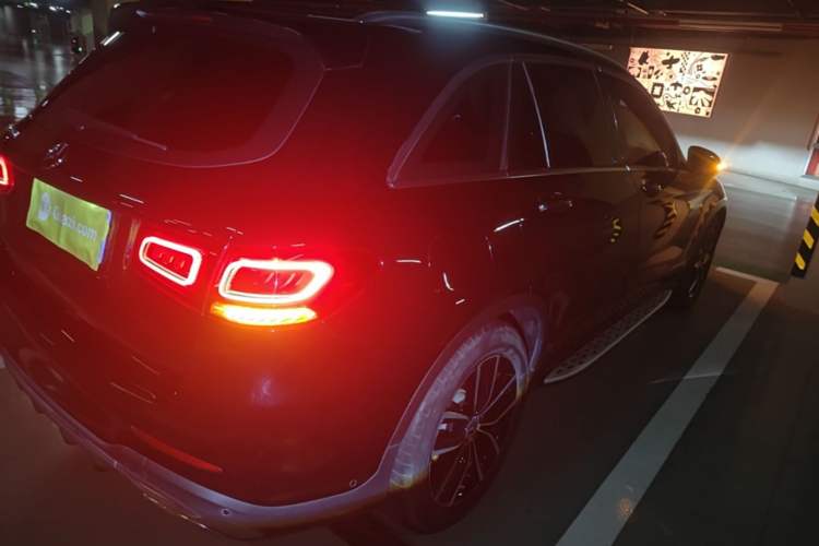 Used Mercedes-Benz GLC 2020 Facelift GLC 260 L 4MATIC Luxury Edition Rear Right 45 Deg