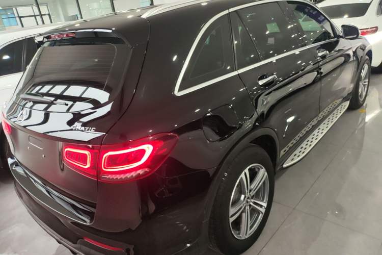 Used Mercedes-Benz GLC 2020 GLC 260 L 4MATIC Luxury Model Rear Right 45 Deg