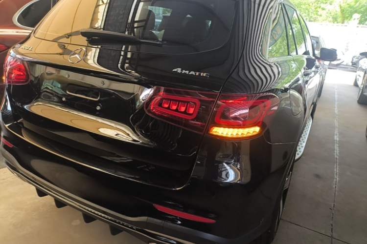 Used Mercedes-Benz GLC 2020 Facelifted GLC 300 L 4MATIC Luxury Edition Rear Right 45 Deg