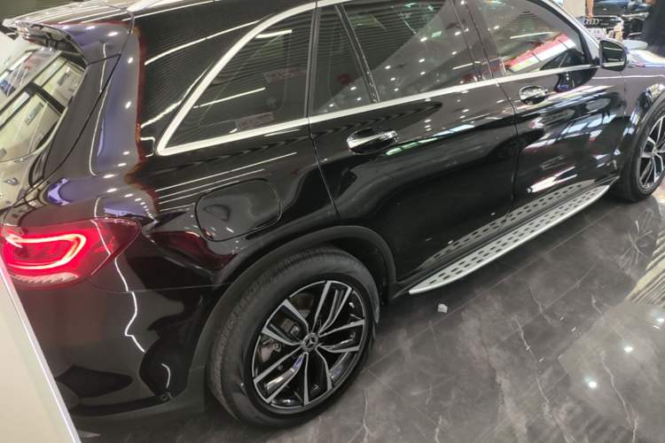 Used Mercedes-Benz GLC 2020 Facelift GLC 300 L 4MATIC Dynamic Edition Rear Right 45 Deg