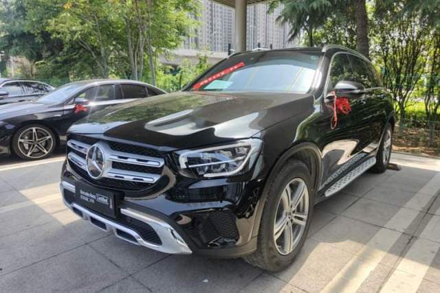 Ojetý Mercedes-Benz GLC 2020 Facelifted GLC 260 L 4MATIC Dynamic Edition