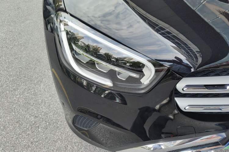 Used Mercedes-Benz GLC 2020 Facelifted GLC 260 L 4MATIC Dynamic Edition Right Front Headlight