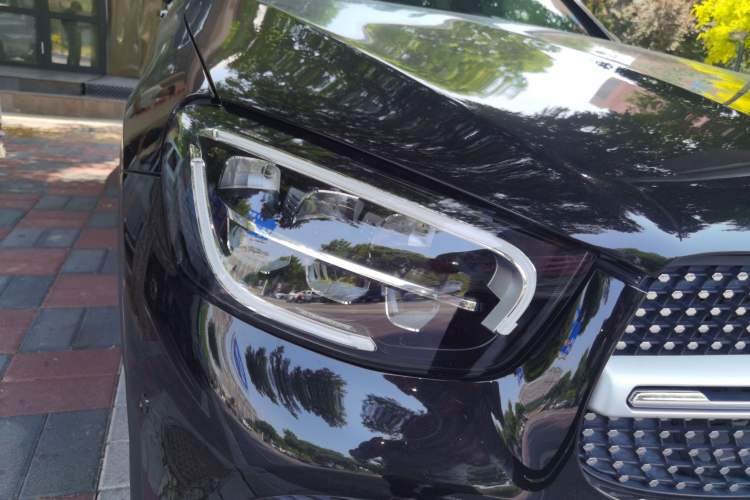 Used Mercedes-Benz GLC 2020 Facelift GLC 260 L 4MATIC Luxury Edition Right Front Headlight