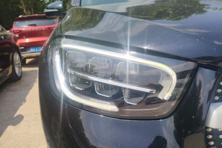 Used Mercedes-Benz GLC 2020 GLC 260 L 4MATIC Luxury Model Right Front Headlight