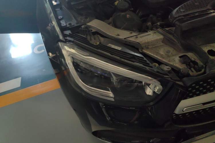 Used Mercedes-Benz GLC 2020 GLC 300 L 4MATIC Luxury Model Right Front Headlight