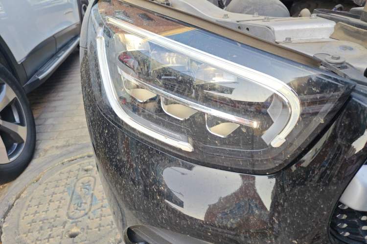 Used Mercedes-Benz GLC 2020 Facelift GLC 260 L 4MATIC Luxury Edition Right Front Headlight