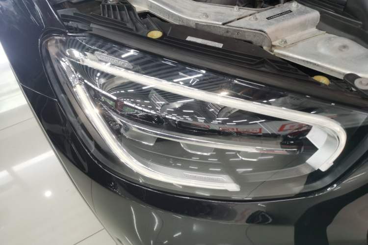 Used Mercedes-Benz GLC 2020 GLC 260 L 4MATIC Dynamic Model Right Front Headlight