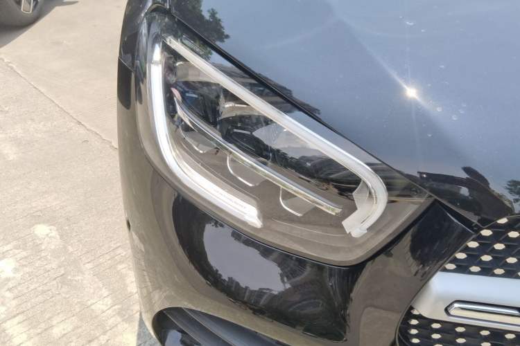 Used Mercedes-Benz GLC 2020 Facelift GLC 260 L 4MATIC Luxury Edition Right Front Headlight