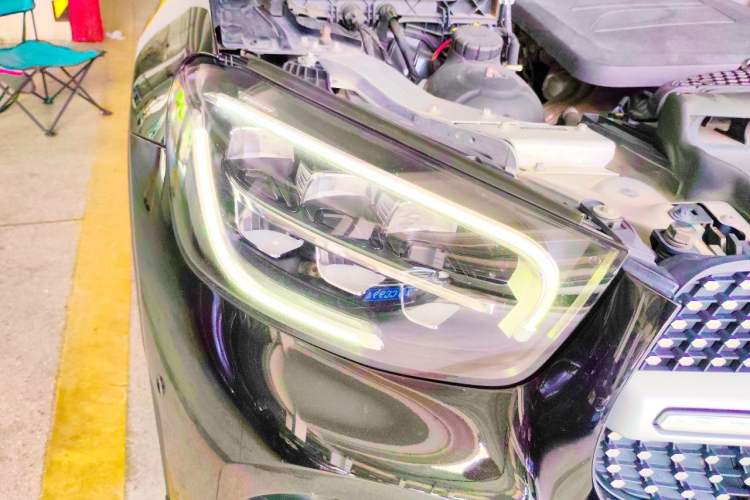 Used Mercedes-Benz GLC 2020 GLC 260 L 4MATIC Luxury Model Right Front Headlight