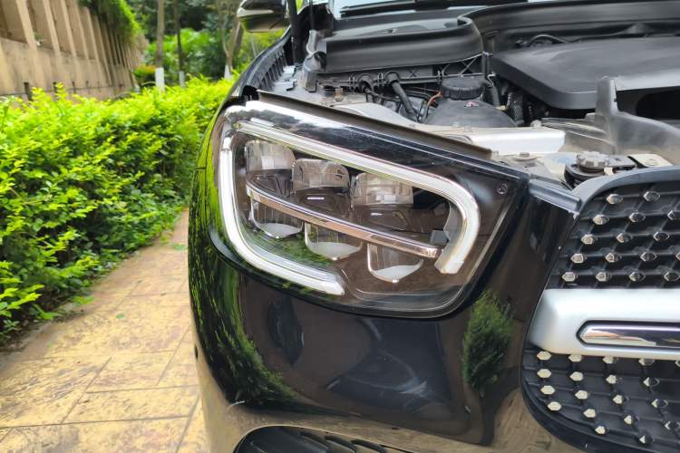Used Mercedes-Benz GLC 2020 Facelift GLC 260 L 4MATIC Luxury Edition Right Front Headlight