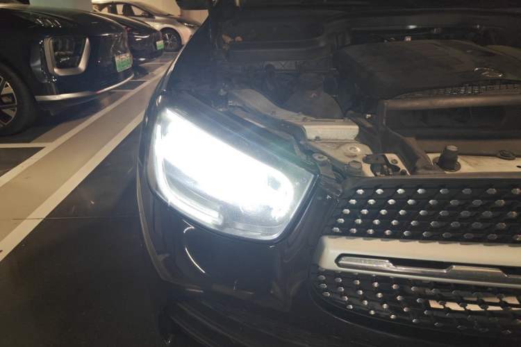 Used Mercedes-Benz GLC 2020 GLC 260 L 4MATIC Luxury Model Right Front Headlight