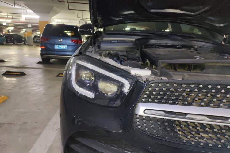 Used Mercedes-Benz GLC 2020 Facelifted GLC 300 L 4MATIC Luxury Edition Right Front Headlight