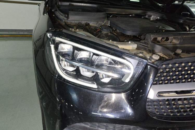 Used Mercedes-Benz GLC 2020 Facelift GLC 260 L 4MATIC Luxury Edition Right Front Headlight
