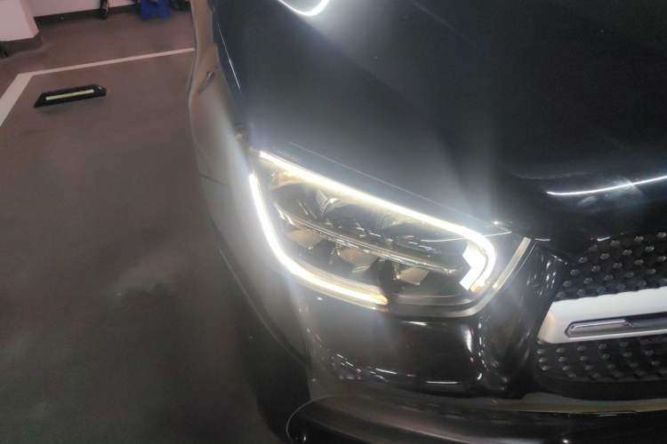 Used Mercedes-Benz GLC 2020 GLC 260 L 4MATIC Luxury Model Right Front Headlight