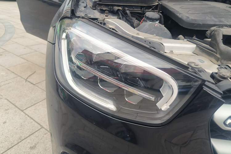 Used Mercedes-Benz GLC 2020 Facelifted GLC 260 L 4MATIC Dynamic Edition Right Front Headlight