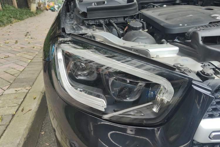 Used Mercedes-Benz GLC 2020 GLC 300 L 4MATIC Luxury Model Right Front Headlight