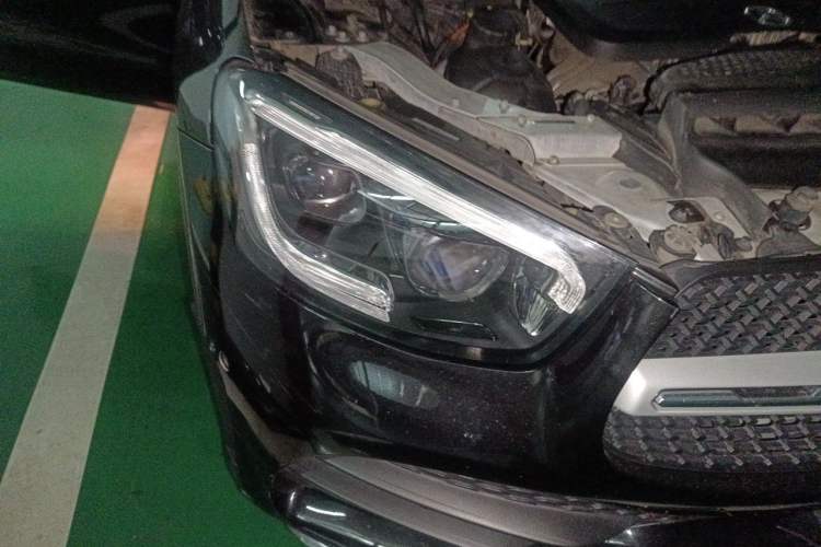 Used Mercedes-Benz GLC 2020 GLC 300 L 4MATIC Luxury Model Right Front Headlight