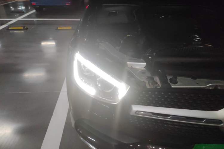 Used Mercedes-Benz GLC 2020 Facelifted GLC 300 L 4MATIC Luxury Edition Right Front Headlight