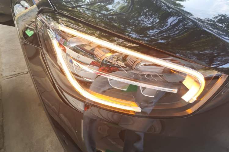 Used Mercedes-Benz GLC 2020 Facelifted GLC 260 L 4MATIC Dynamic Edition Right Front Headlight
