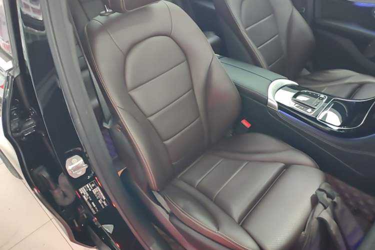 Used Mercedes-Benz GLC 2020 Facelifted GLC 260 L 4MATIC Dynamic Edition Right Front Seat
