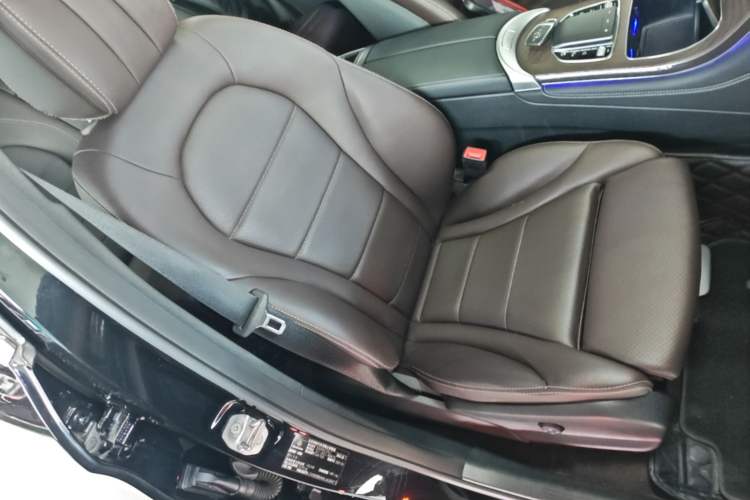 Used Mercedes-Benz GLC 2020 GLC 260 L 4MATIC Luxury Model Right Front Seat