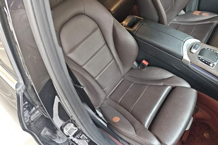 Used Mercedes-Benz GLC 2020 Facelift GLC 300 L 4MATIC Dynamic Edition Right Front Seat