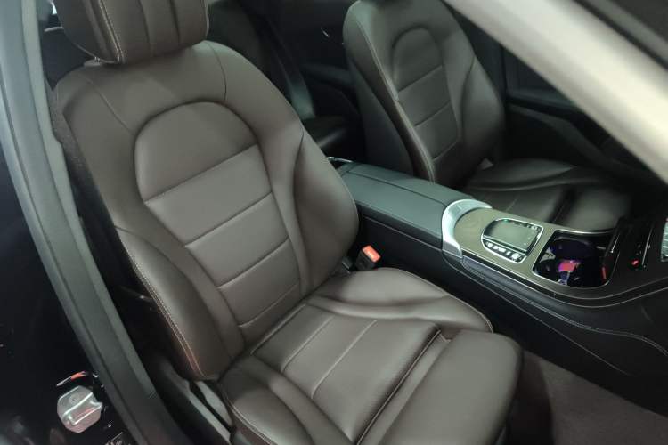 Used Mercedes-Benz GLC 2020 Facelifted GLC 260 L 4MATIC Dynamic Edition Right Front Seat